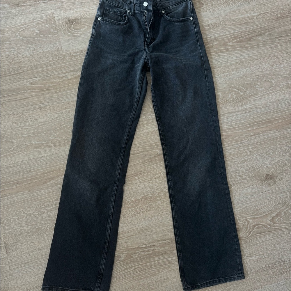 Zara Women’s Straight Black Jeans